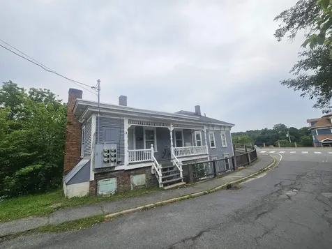 22 Washington Avenue St. Johnsbury VT 05819