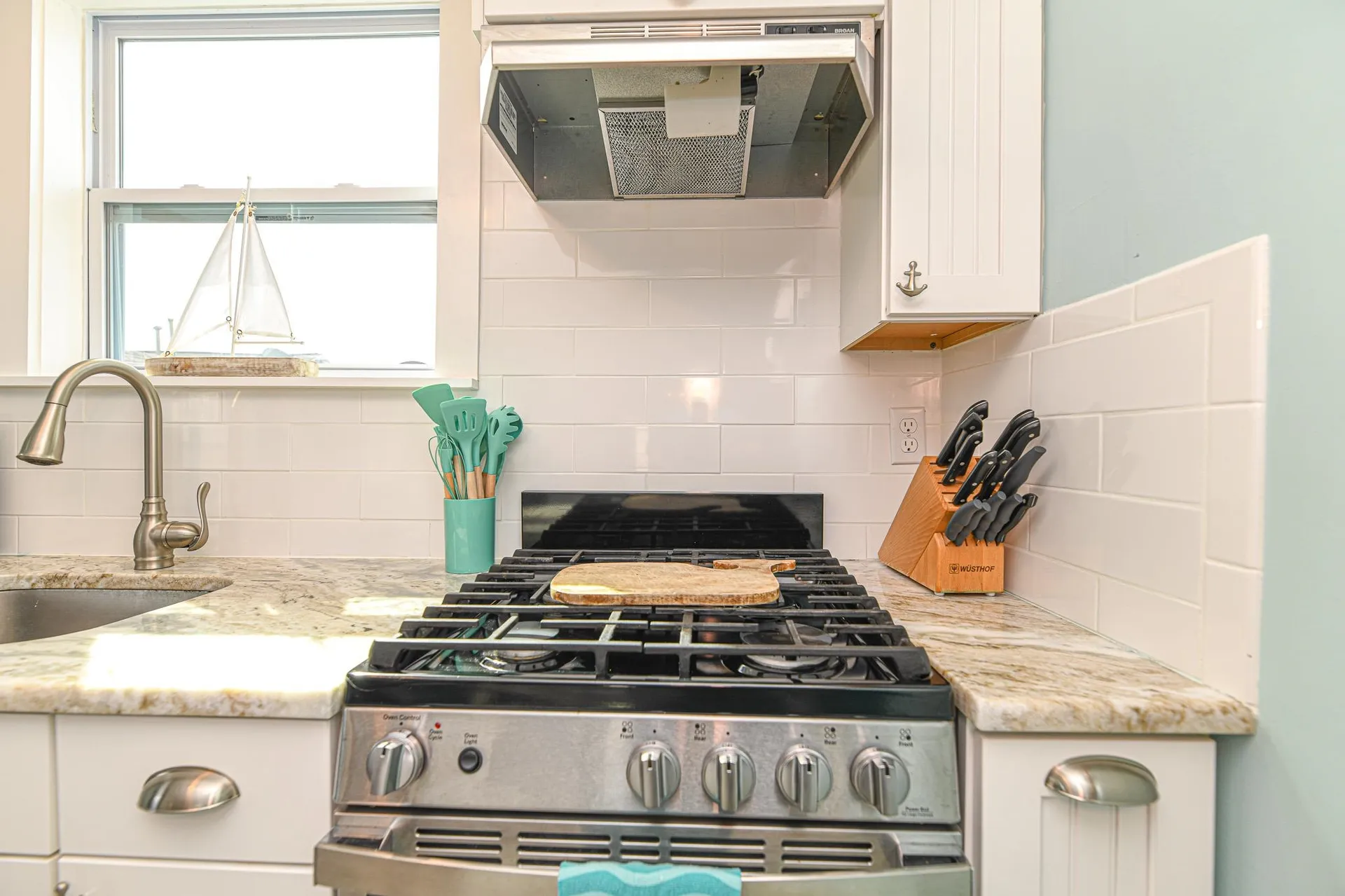 23 Wall Street Hampton NH 03842