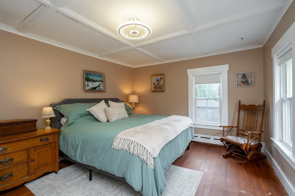 135 Main Street Meredith NH 03253