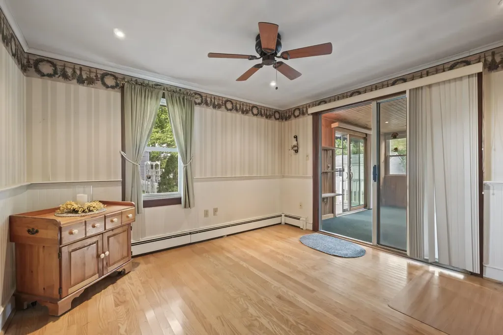 9 Elizabeth Street Rochester NH 03867