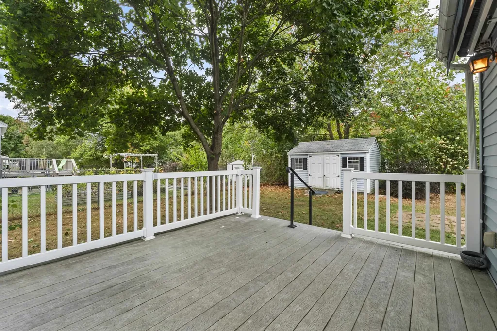 9 Elizabeth Street Rochester NH 03867
