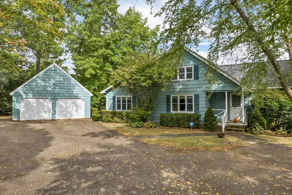 17 Wentworth Cove Road Laconia NH 03246