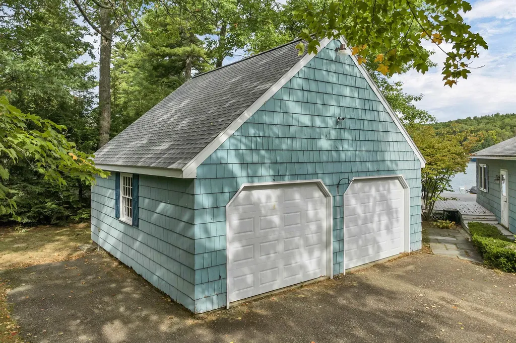 17 Wentworth Cove Road Laconia NH 03246