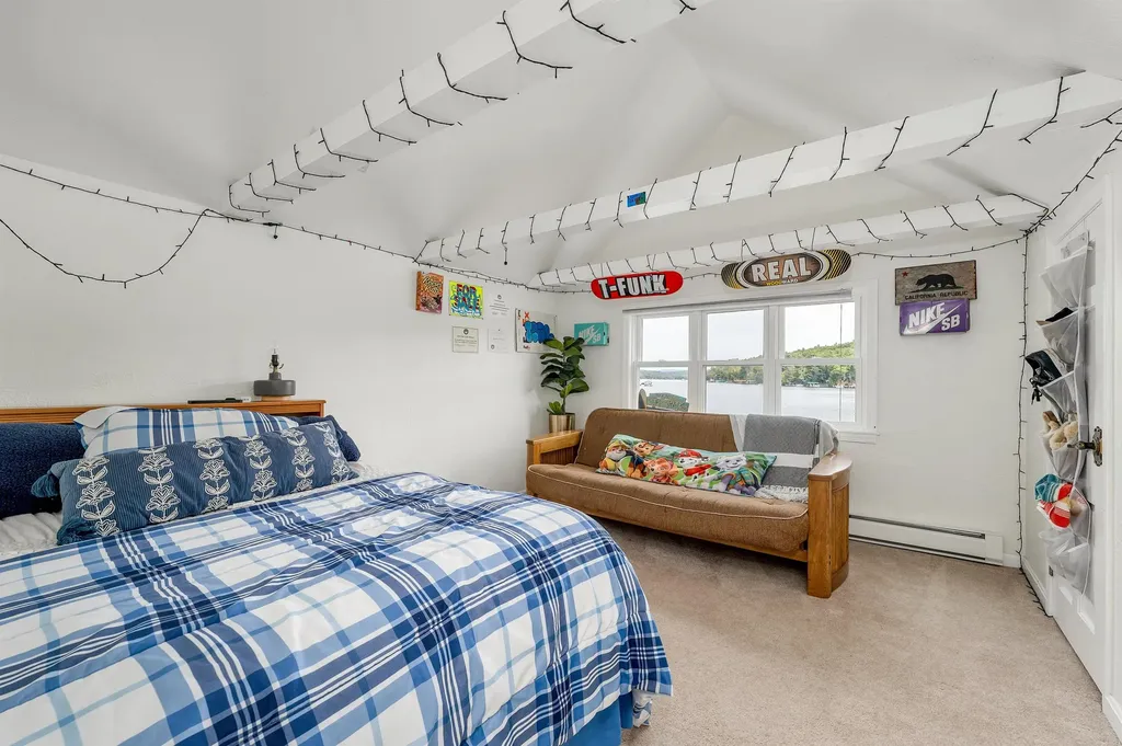 17 Wentworth Cove Road Laconia NH 03246