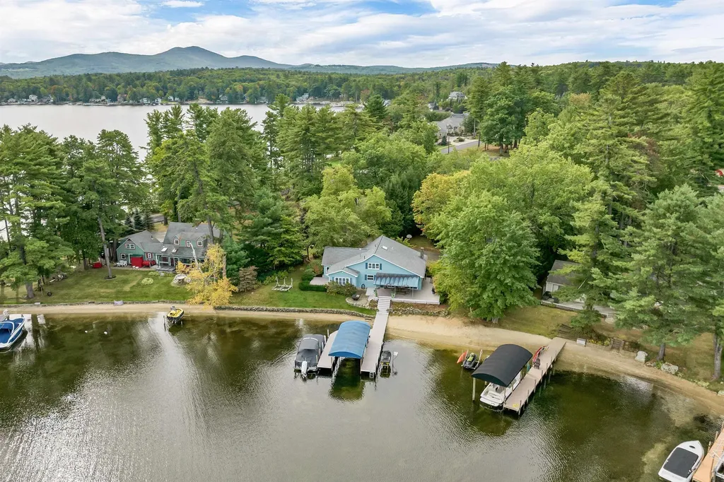 17 Wentworth Cove Road Laconia NH 03246