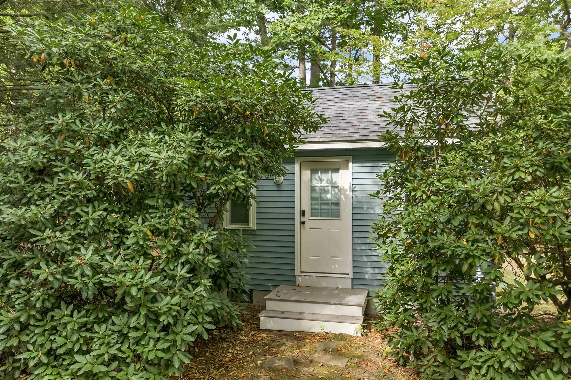 17 Wentworth Cove Road Laconia NH 03246