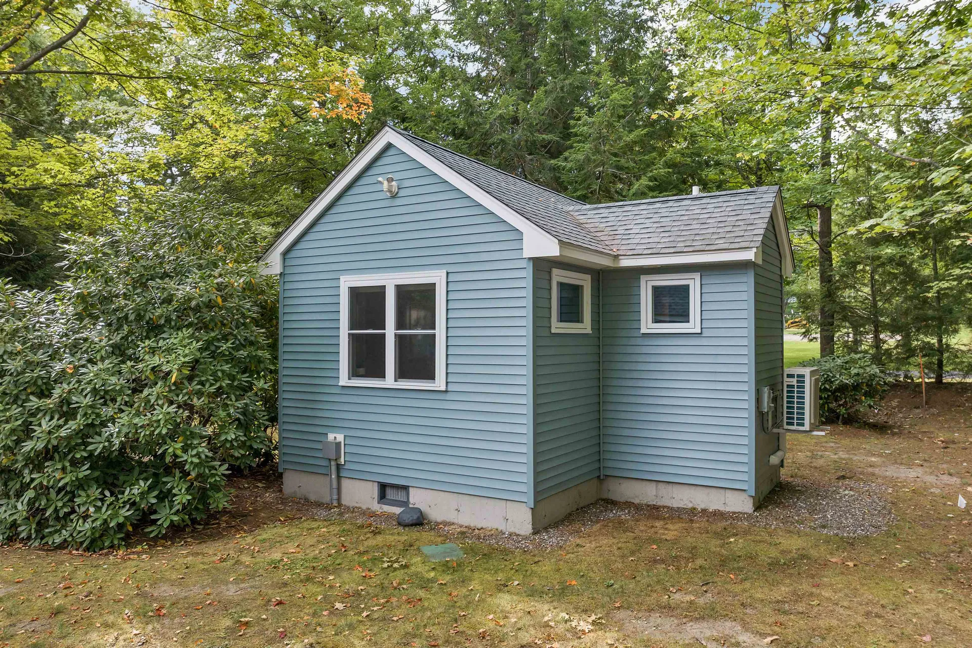 17 Wentworth Cove Road Laconia NH 03246