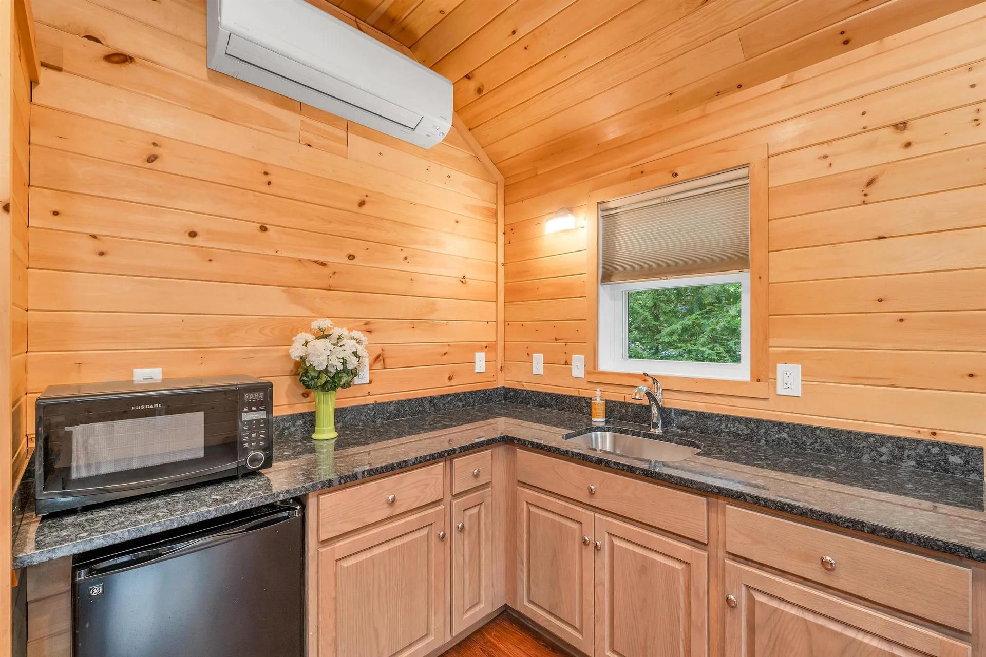 17 Wentworth Cove Road Laconia NH 03246