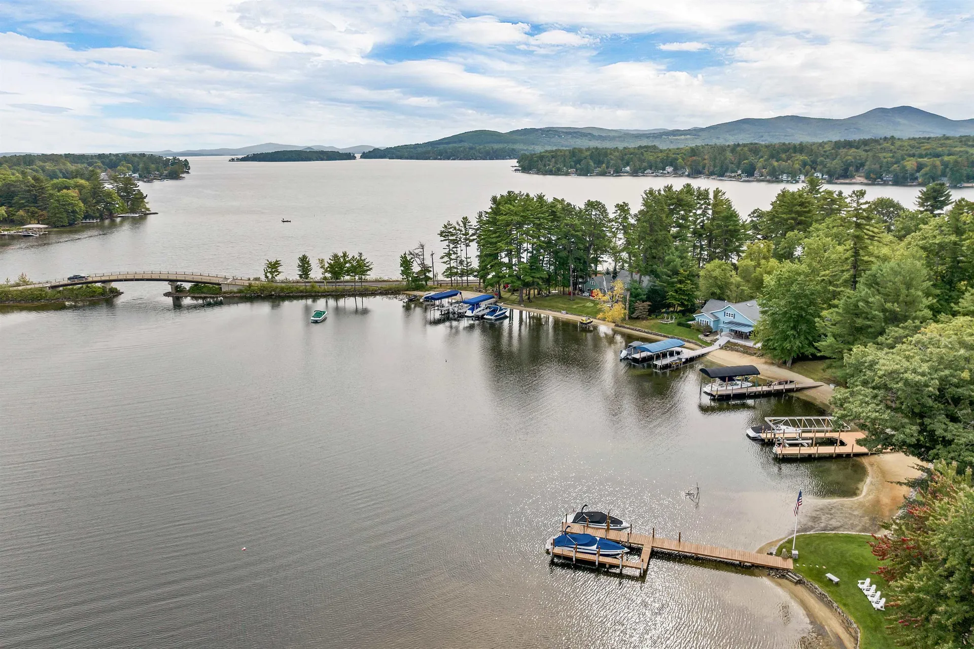 17 Wentworth Cove Road Laconia NH 03246