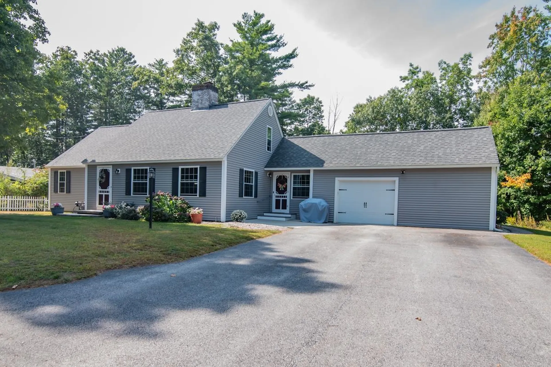 4 Memory Lane Hooksett NH 03106