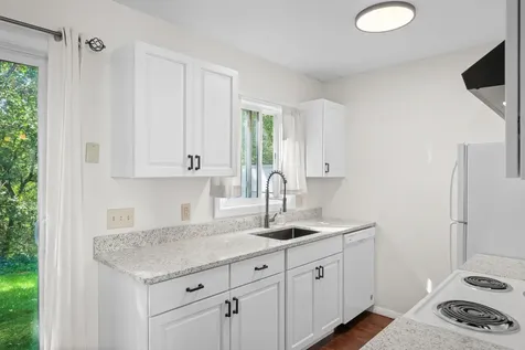 O6 Grandview Drive South Burlington VT 05403