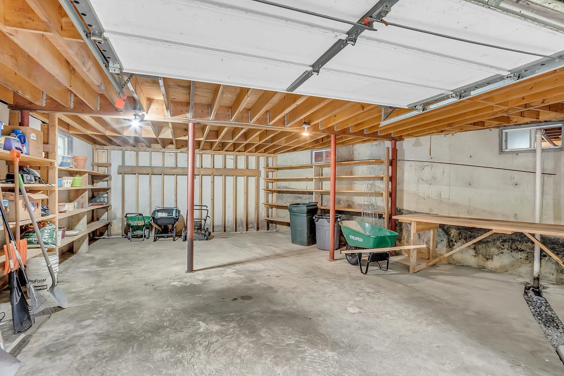 95 Chappy Lane Salem NH 03079