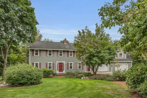 95 Chappy Lane Salem NH 03079
