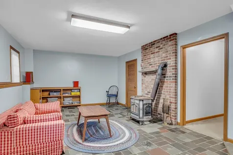 95 Chappy Lane Salem NH 03079