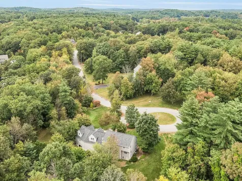 95 Chappy Lane Salem NH 03079
