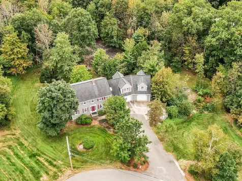 95 Chappy Lane Salem NH 03079