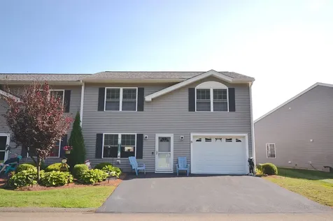 26 Patriots Way Raymond NH 03077