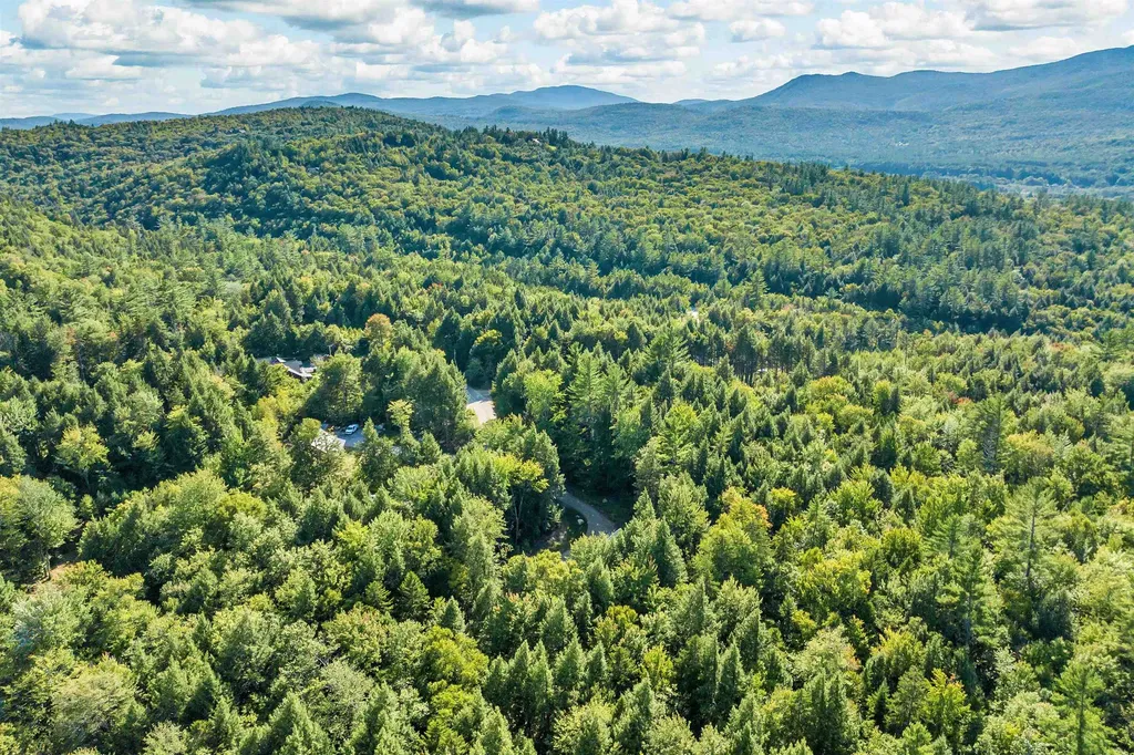 19 Equinox Drive Thornton NH 03285