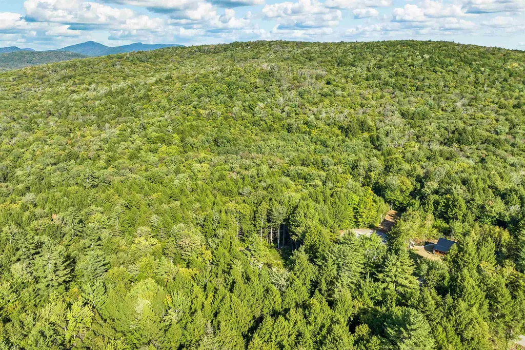 19 Equinox Drive Thornton NH 03285