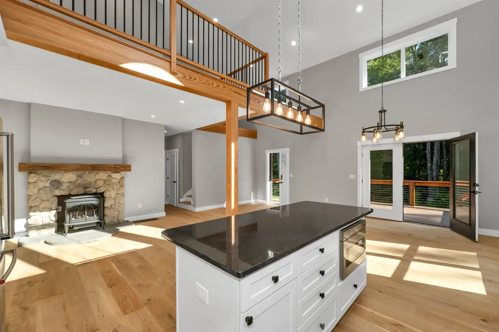 19 Equinox Drive Thornton NH 03285