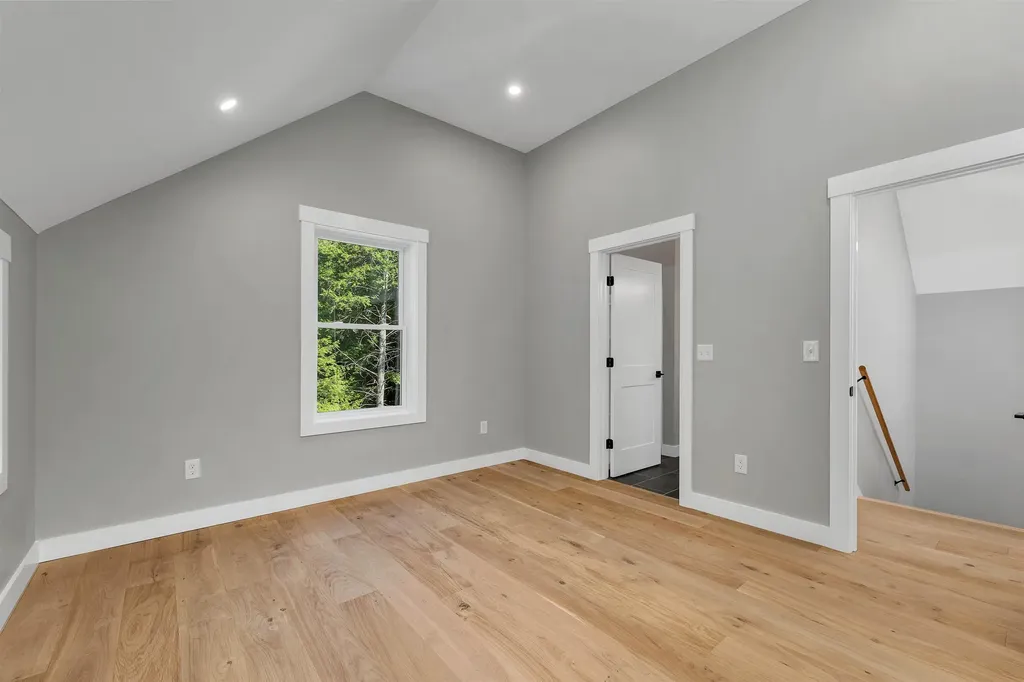 19 Equinox Drive Thornton NH 03285