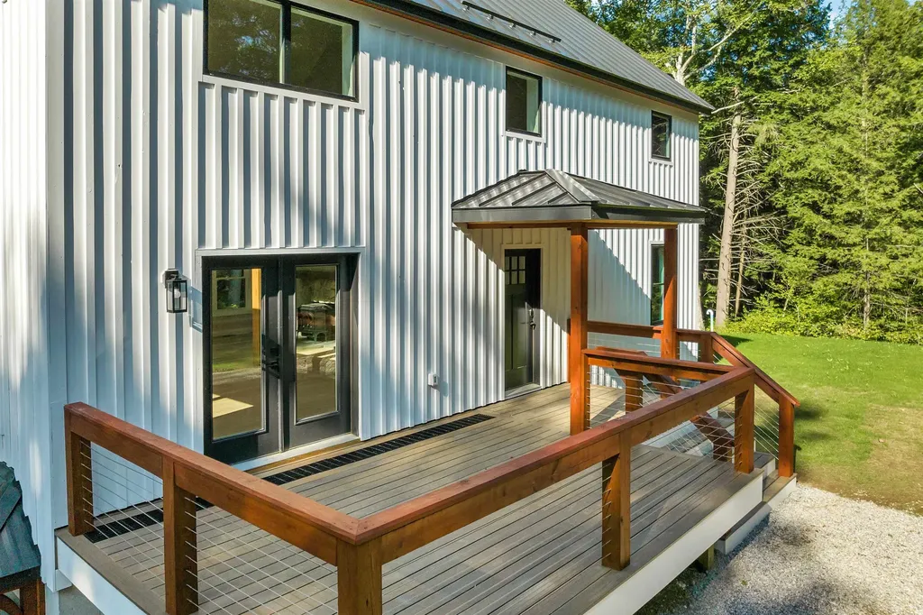 19 Equinox Drive Thornton NH 03285