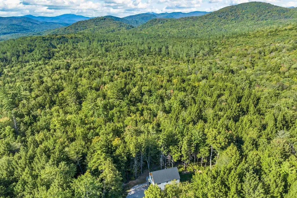 19 Equinox Drive Thornton NH 03285