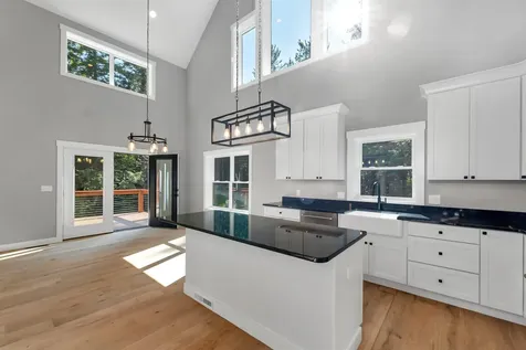 19 Equinox Drive Thornton NH 03285