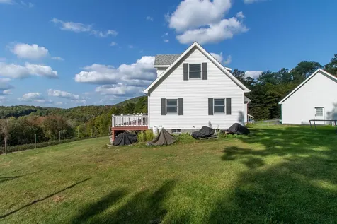 2557 Spaulding Road St. Johnsbury VT 05819