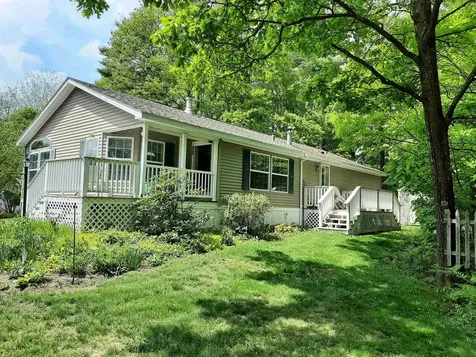 16 Blue Jay Lane Conway NH 03813