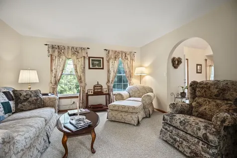 42 Exeter Road Hampton Falls NH 03844