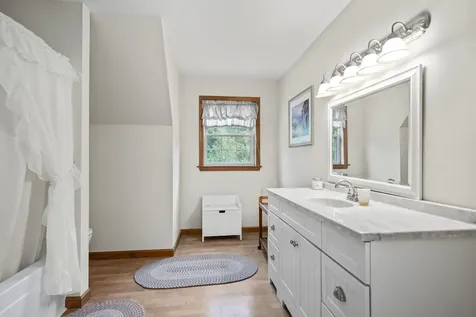 42 Exeter Road Hampton Falls NH 03844