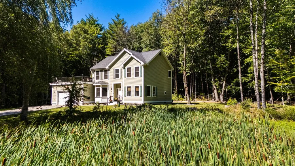 912 Moultonboro Neck Road Moultonborough NH 03254