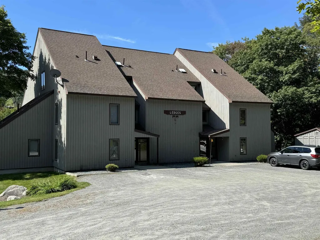 17j Snow Tree Lane Dover VT 05361