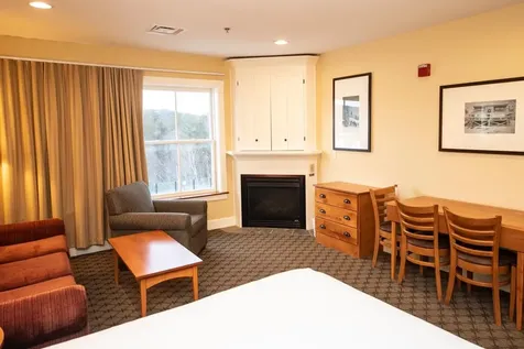 236 Qtr. I I I Jackson Gore Inn Ludlow VT 05149