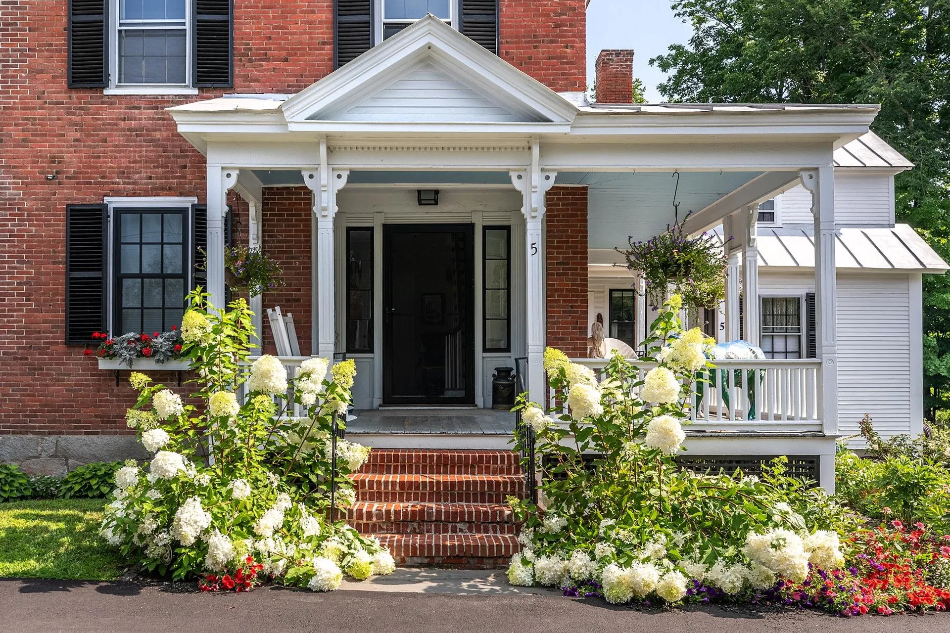 5 Mountain Avenue Woodstock VT 05091