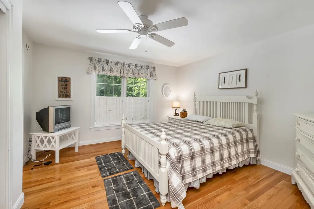 47 Winterhaven Road Wolfeboro NH 03894