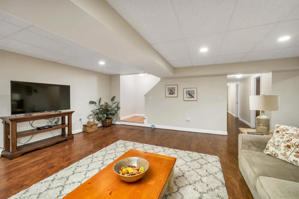 47 Winterhaven Road Wolfeboro NH 03894