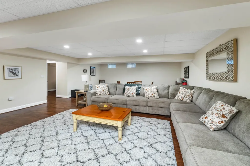 47 Winterhaven Road Wolfeboro NH 03894