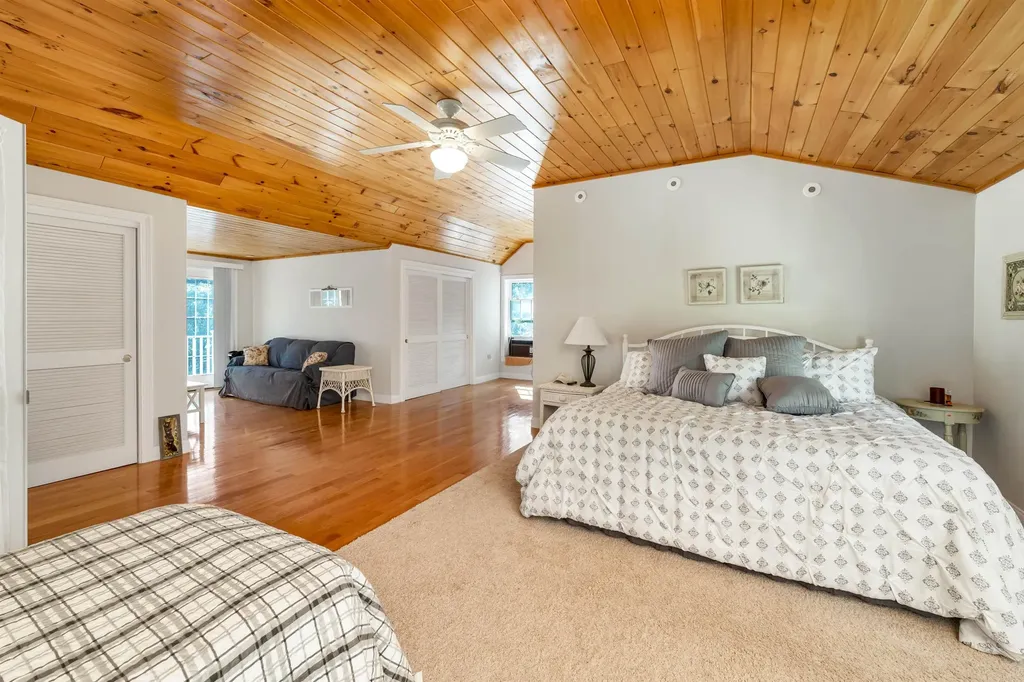 47 Winterhaven Road Wolfeboro NH 03894