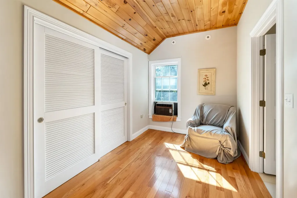 47 Winterhaven Road Wolfeboro NH 03894