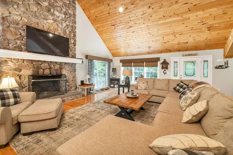 47 Winterhaven Road Wolfeboro NH 03894