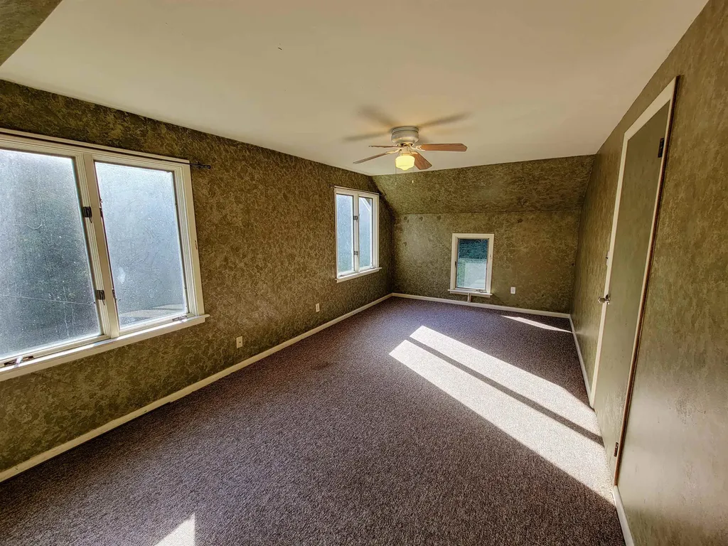 1657 Vt-214 East Montpelier VT 05667