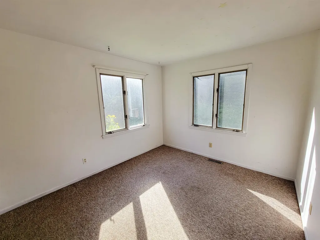 1657 Vt-214 East Montpelier VT 05667