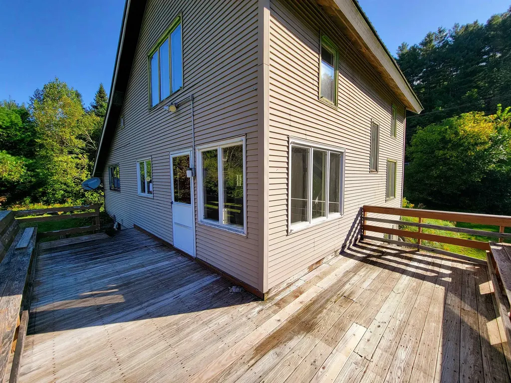 1657 Vt-214 East Montpelier VT 05667