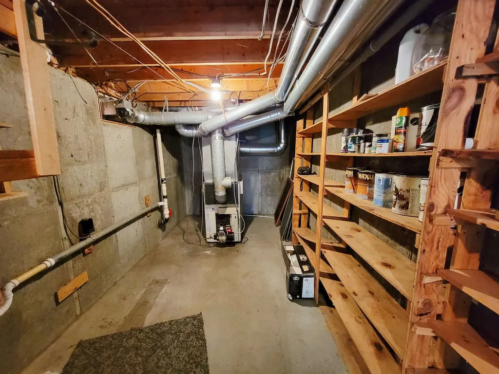 1657 Vt-214 East Montpelier VT 05667