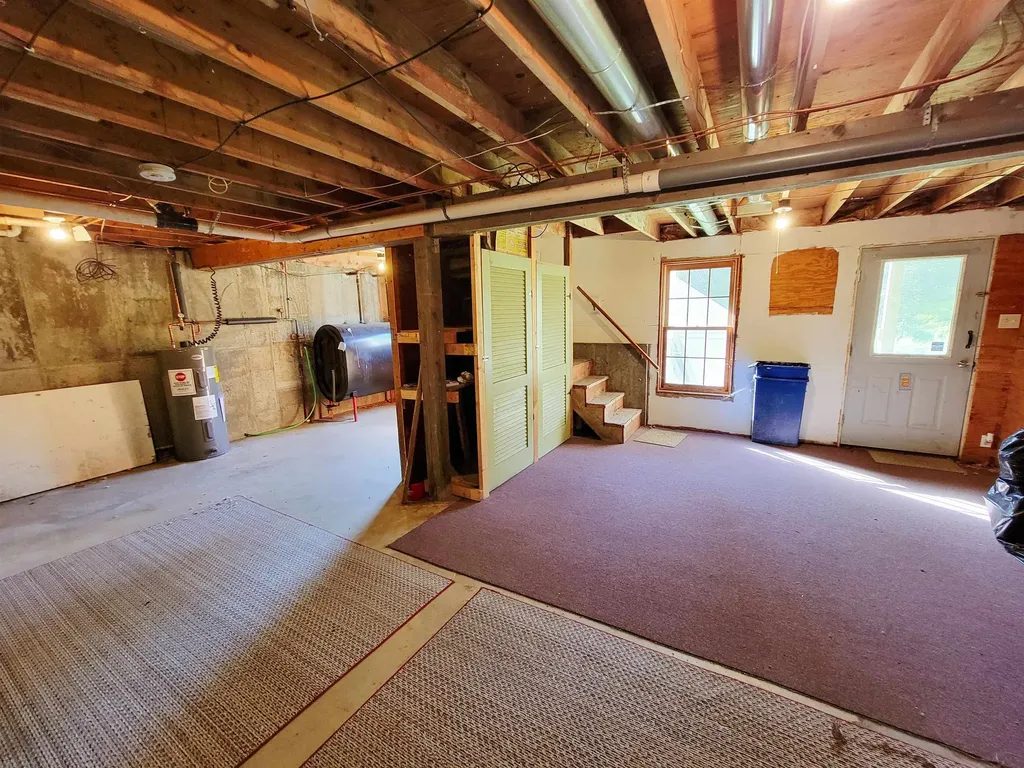 1657 Vt-214 East Montpelier VT 05667