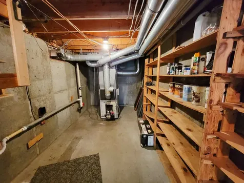 1657 Vt-214 East Montpelier VT 05667