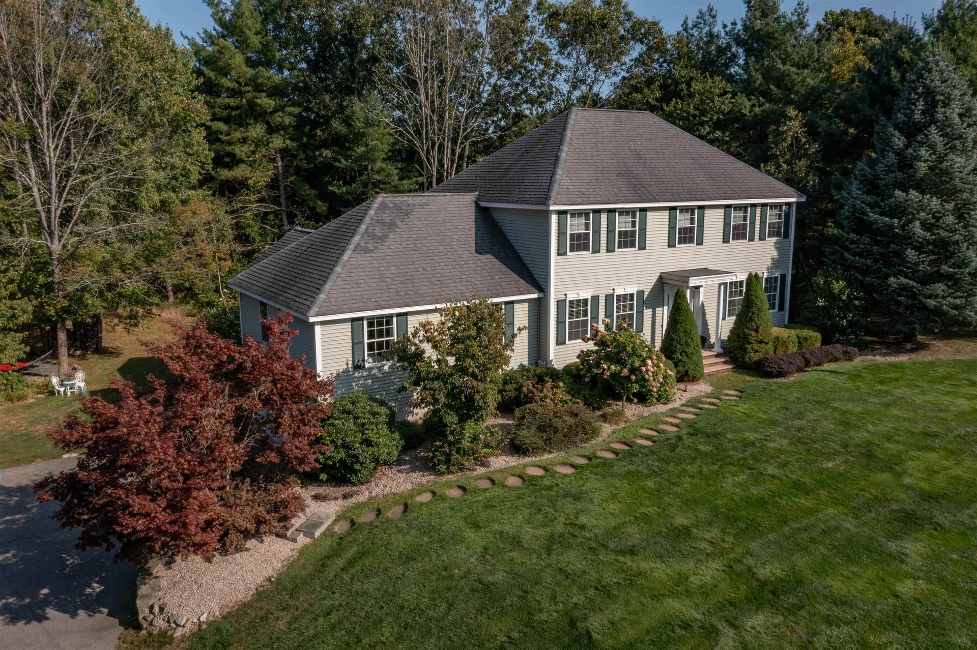 4 Gauthier Way Pelham NH 03076