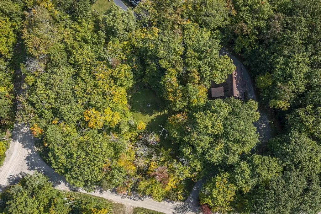 20 Deepwoods Circle Winhall VT 05340